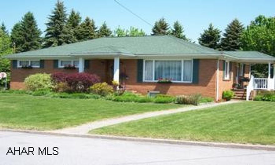 spacious ranch, hardwood floors, fireplace, two baths, large level lot, shed, one car garage, entertainment kitchen in basement. new furnace, hot water tank, and roof, all brick low exterior maintance. Beautiful spacious ranch. Three or four bedroom, two full baths, hardwood floors throughout, fire place, finished basement with kitchen