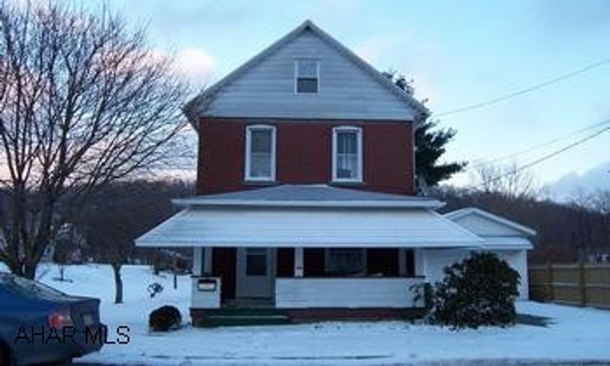 Nice brick home. Needs some tlc. Great starter home!