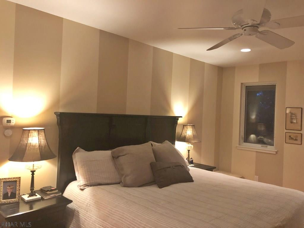 Fox Hollow - Residential