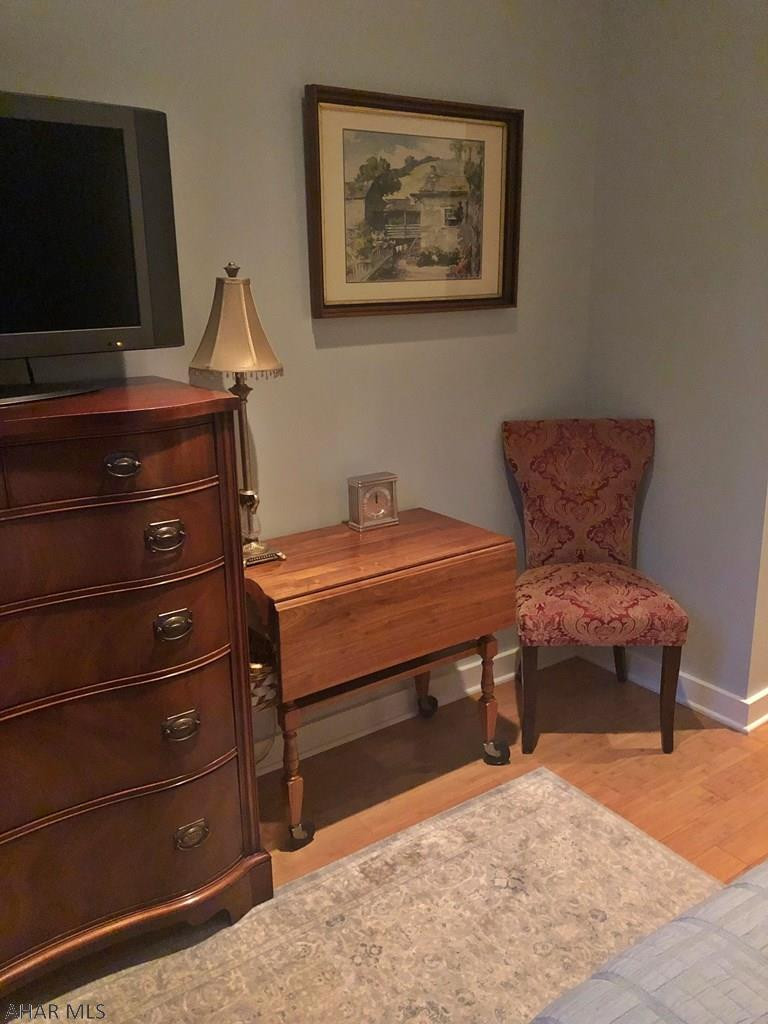 Fox Hollow - Residential