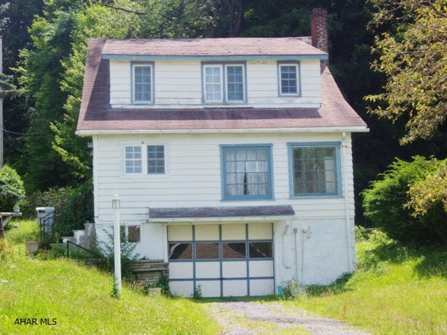 newer kitchen, new windows throughout, hardwood floors. Big double lot, at the end of a nice quiet street