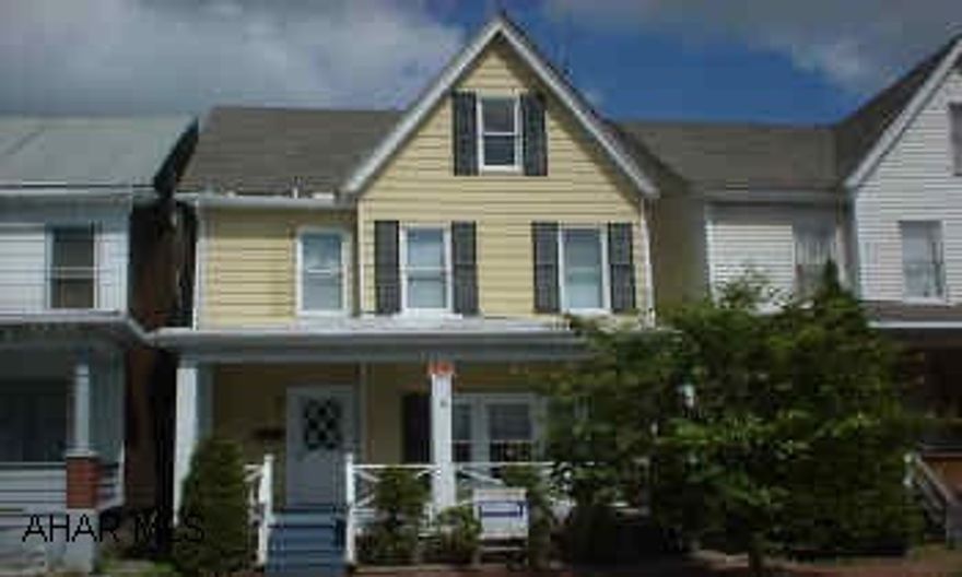 2 1/2 STY MUST SEE.  3 BEDROOMS, 1.5 BATHS, 2 CAR GARAGE. LIKE NEW, NEW CARPETS, VINYL, REMODLED INSIDE.  1ST FLOOR LAUNDRY AND 1/2 BATH, HEATED ATTIC.