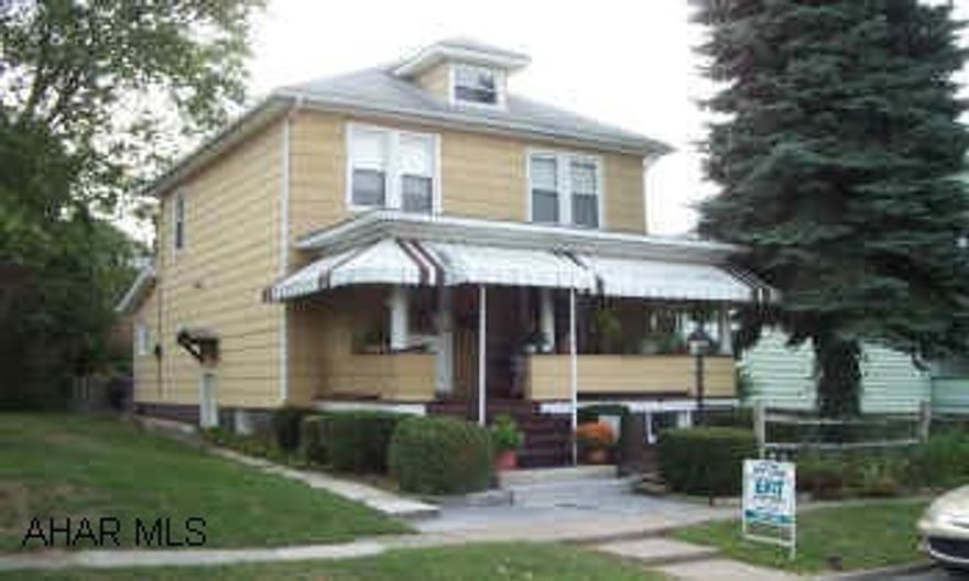 Well-kept 4 BR in quiet neighborhood. Central air, den with fireplace, neutral colors. Newer windows and furnace.