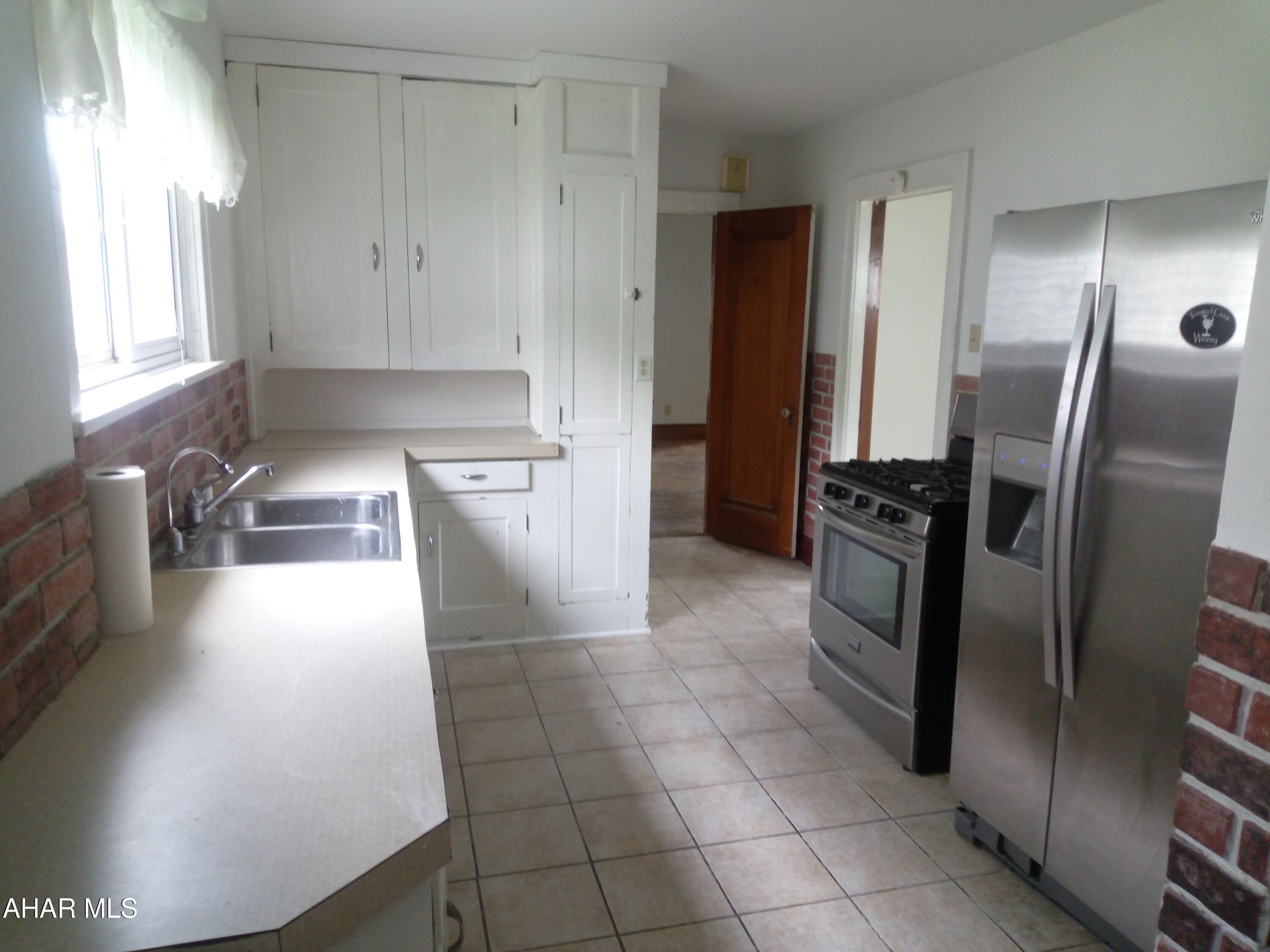 Unknown - Residential