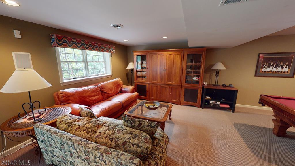 Stonehedge - Residential