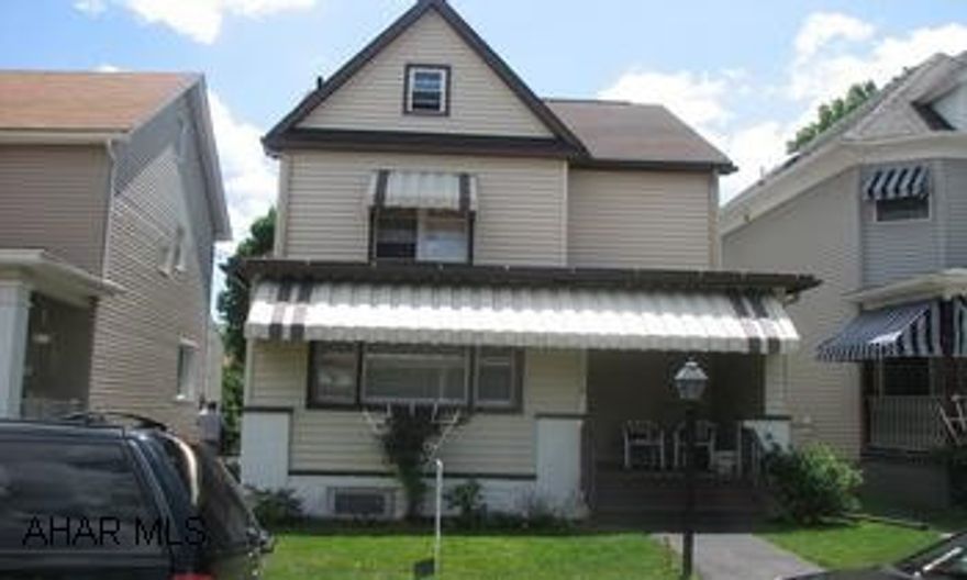 REALLY NICE HOME.  NEW WINDOWS, CENTRAL AIR, FENCED YARD, GARAGE, POSSIBLE 4TH BEDROOM IN ATTIC, MANY UPDATES.  CLOSE TO PARK.  CALL SHARON 329-2516.