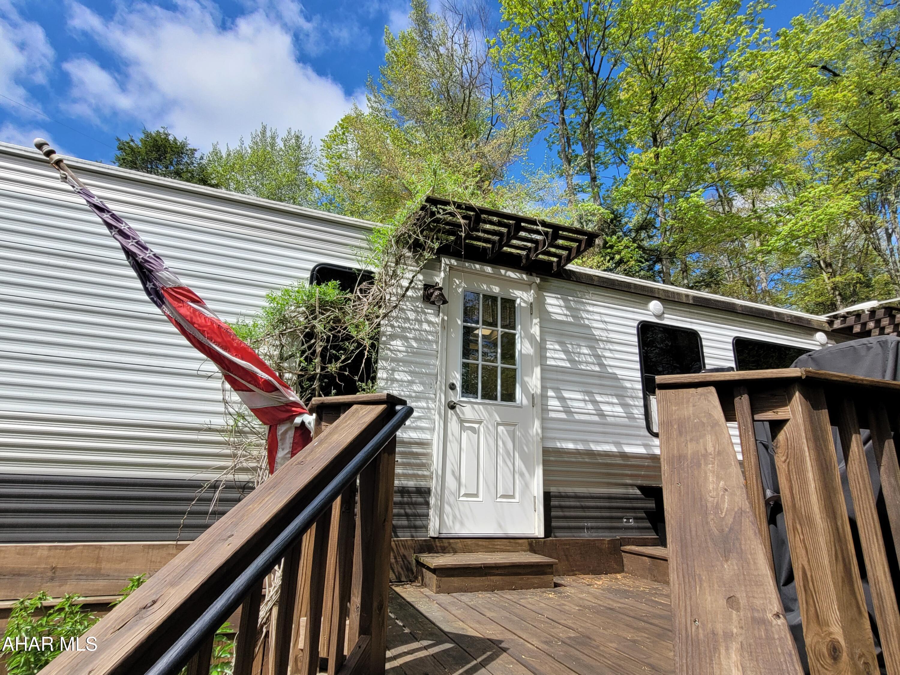 Glendale Yearound - Residential