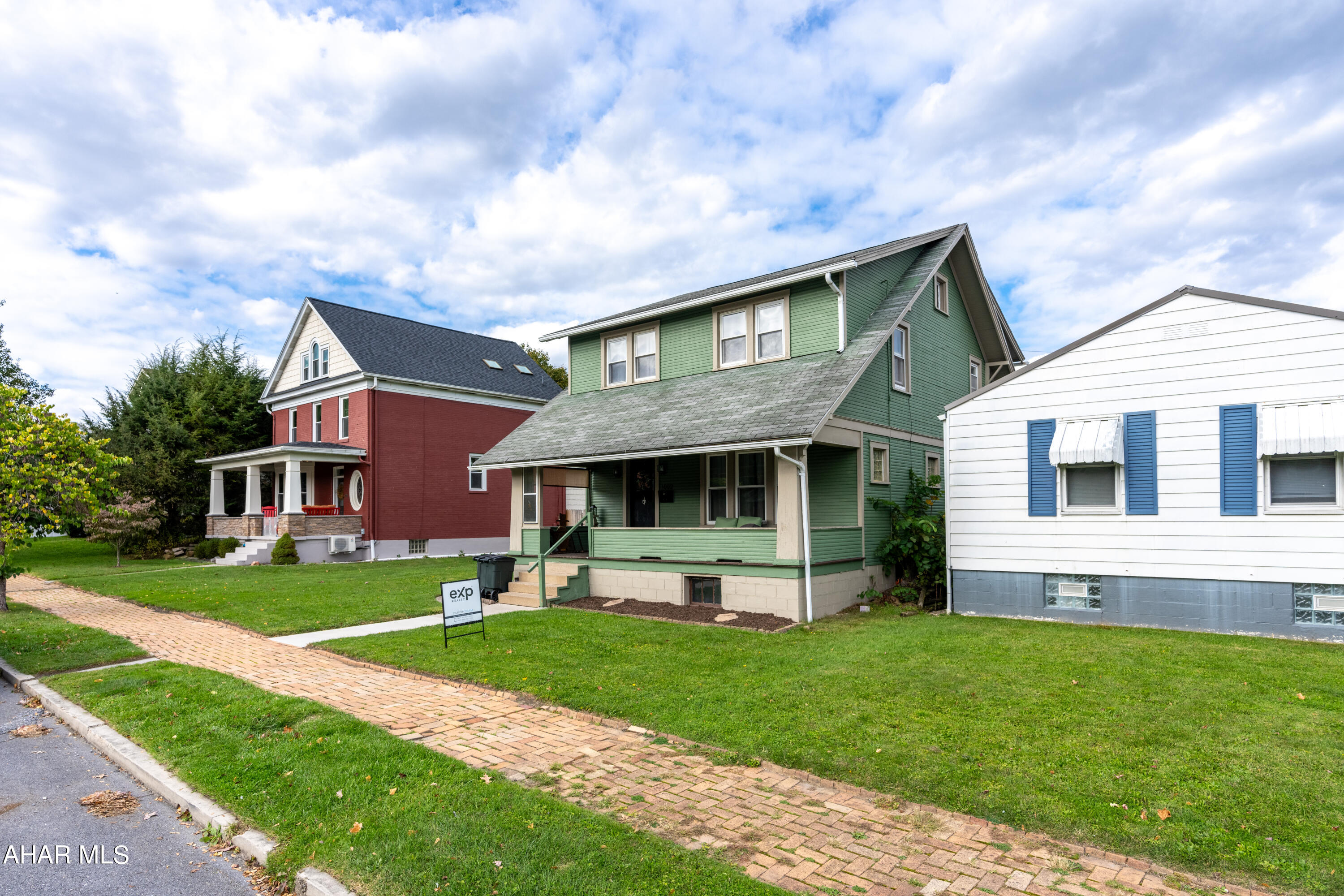 Juniata - Residential