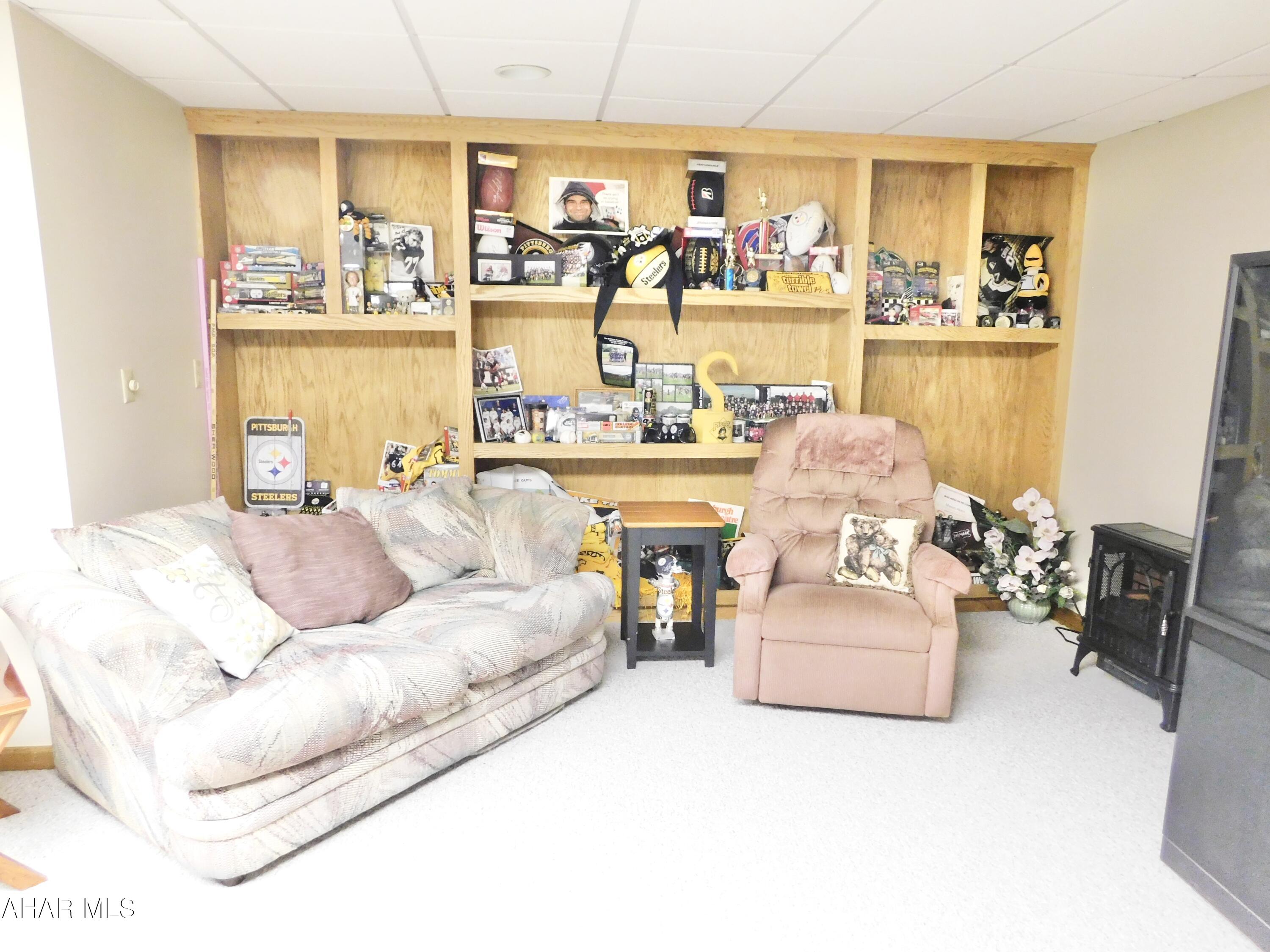 Hawthorne Manor - Residential