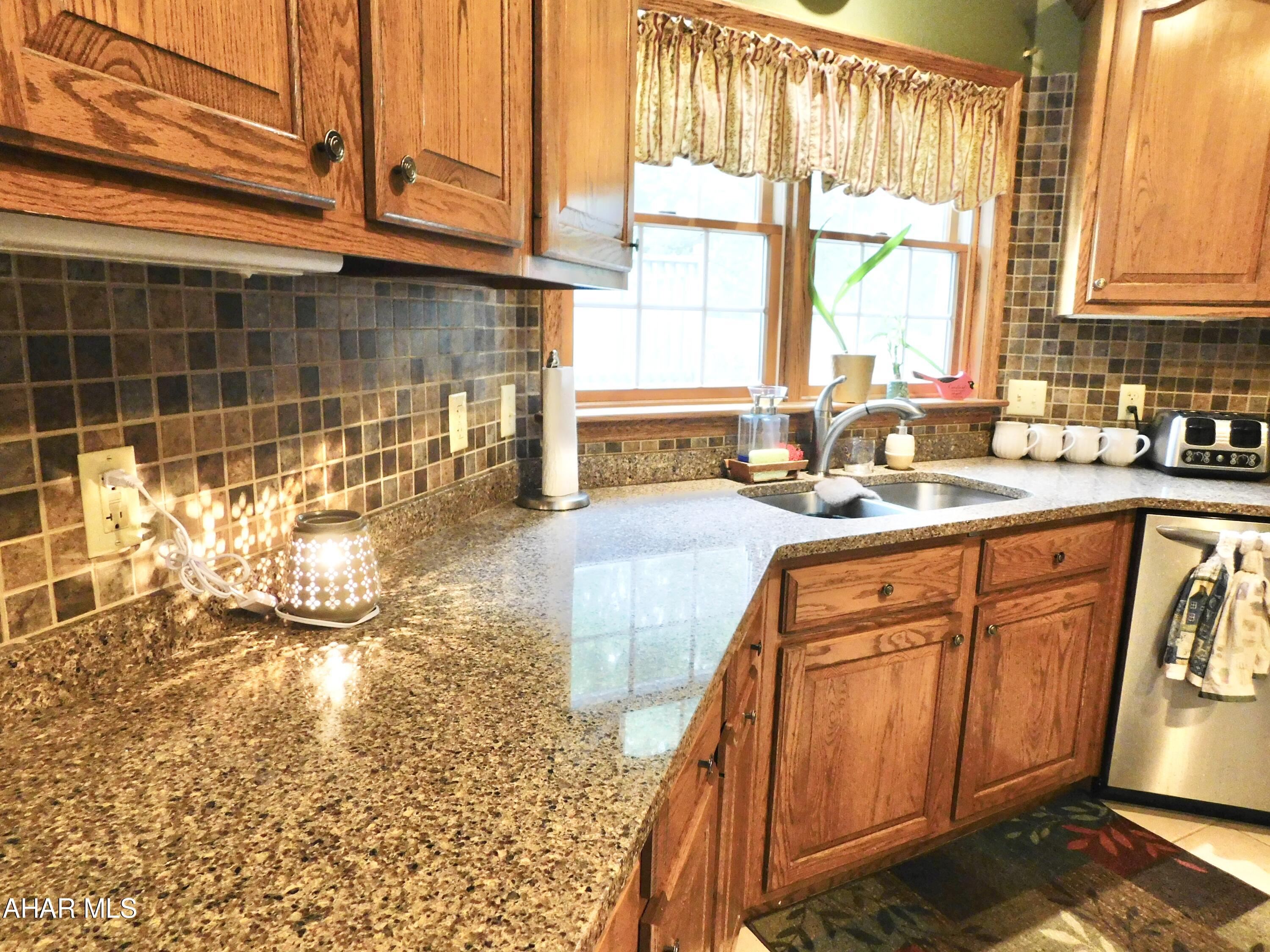 Hawthorne Manor - Residential