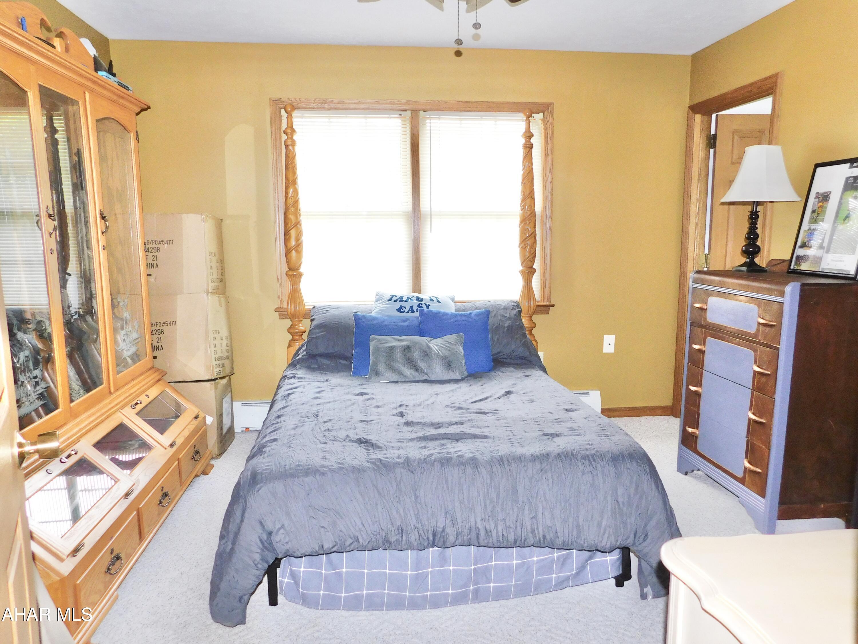 Hawthorne Manor - Residential