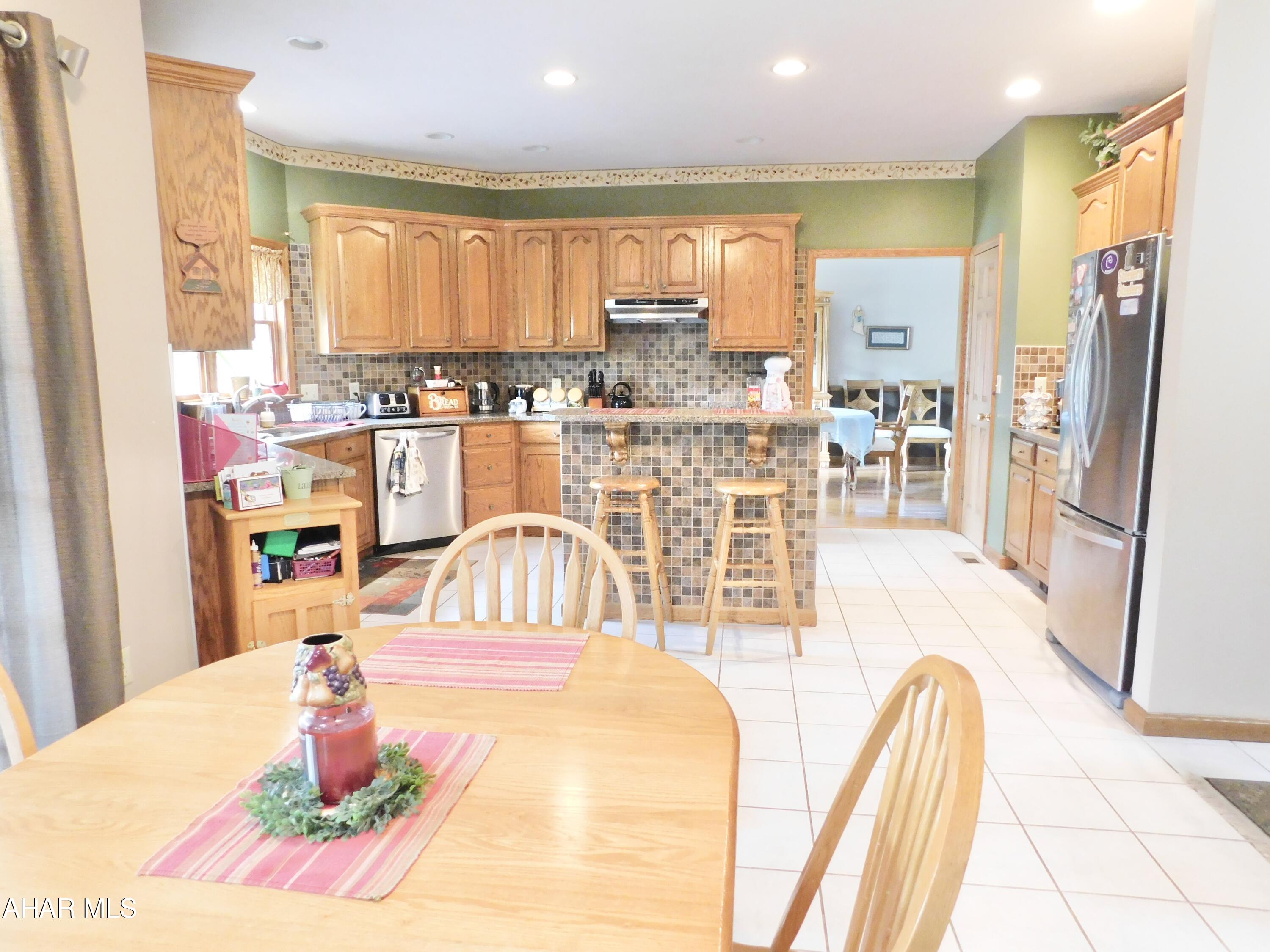 Hawthorne Manor - Residential