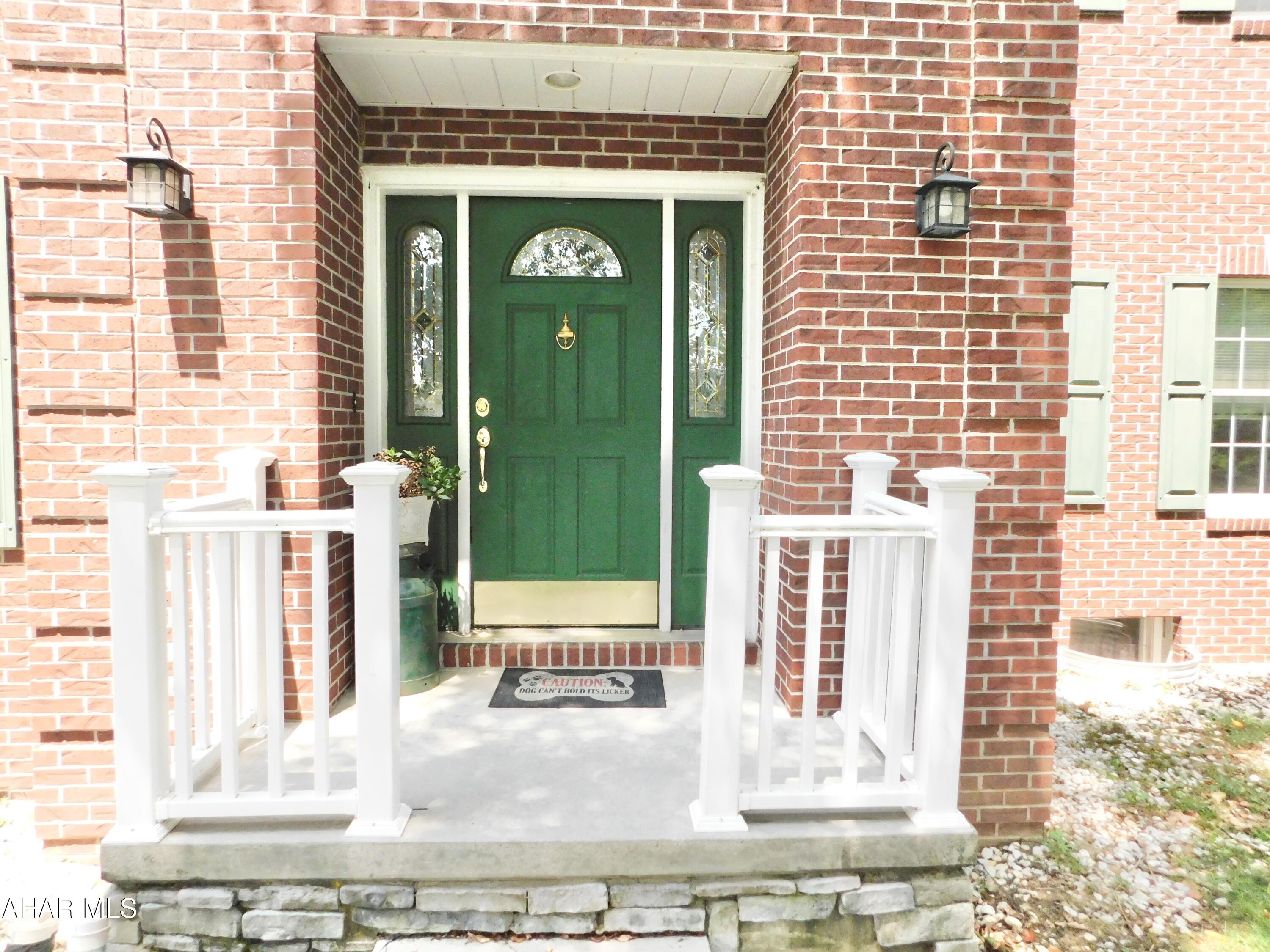 Hawthorne Manor - Residential