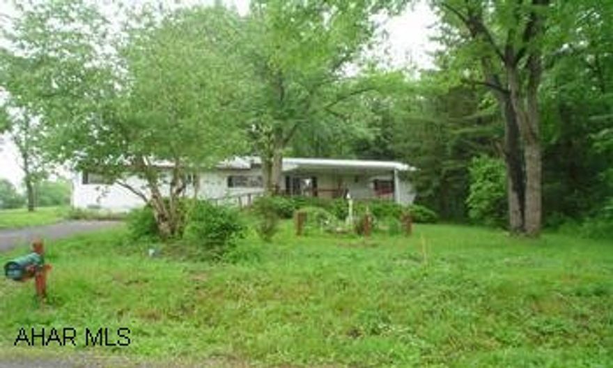 Nice lot in Juniata with 2BR mobile home. 6 blocks from campus. Nice lot in Juniata with 2BR mobile home. 6 blocks from campus.