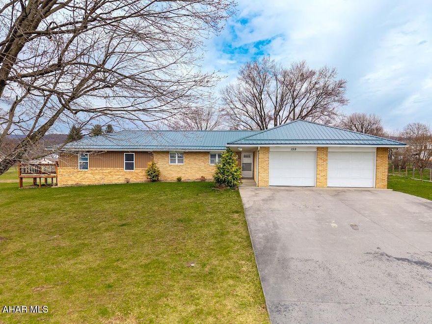 Custom built brick ranch on 1 acre on a level lot.
Open Kitchen, dining room and living room. The kitchen provides ample cabinetry, and built-in stove top on the island. The enclosed back porch makes a nice 3 season room. Master suite has a large walk-in closet with plenty of shelving.
The bonus room/family room is an extra perk for your enjoyment and entertainment. The large deck make it easy access to the back yard.