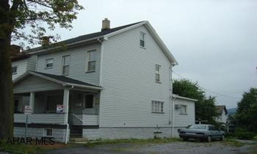New Roof, Windows, Electric, Furnace, Great Condition!!