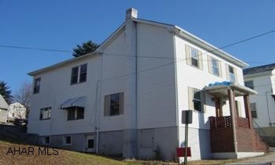 Buyer pays 2% transfer tax