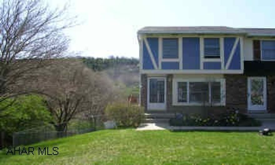 VERY CLEAN. EAT-IN KITCHEN, FAMILY ROOM WITH FIREPLACE LOWER LEVEL. FENCED IN LOT.