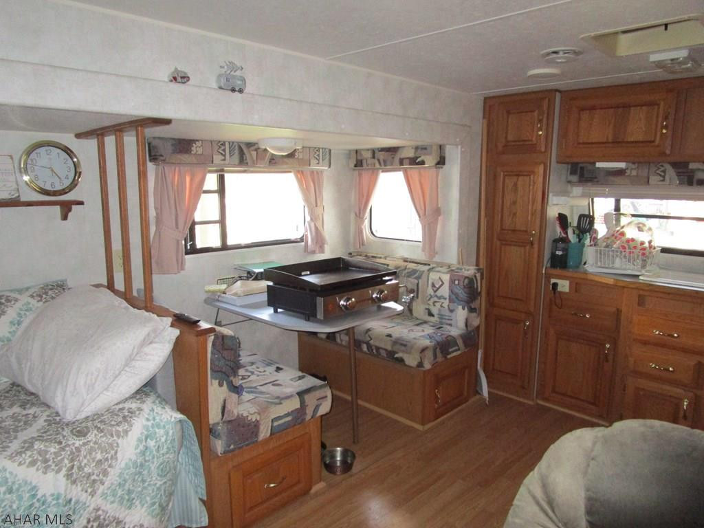 Glendale Yearound - Residential