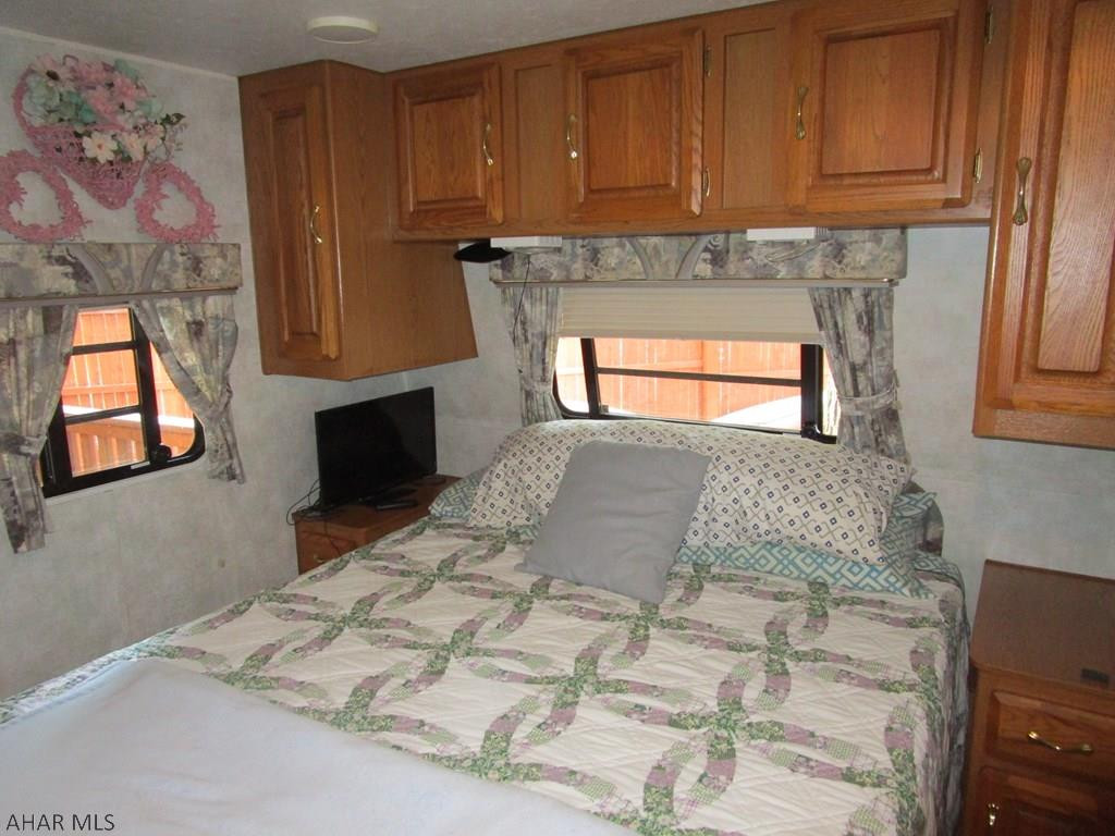 Glendale Yearound - Residential