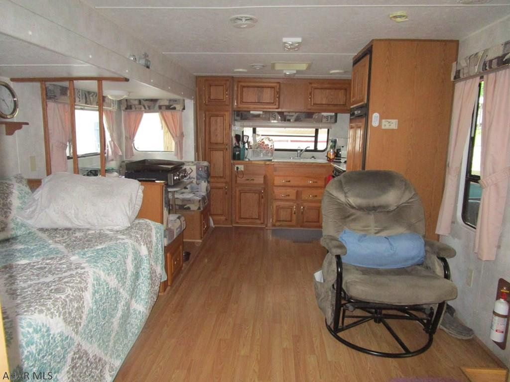 Glendale Yearound - Residential