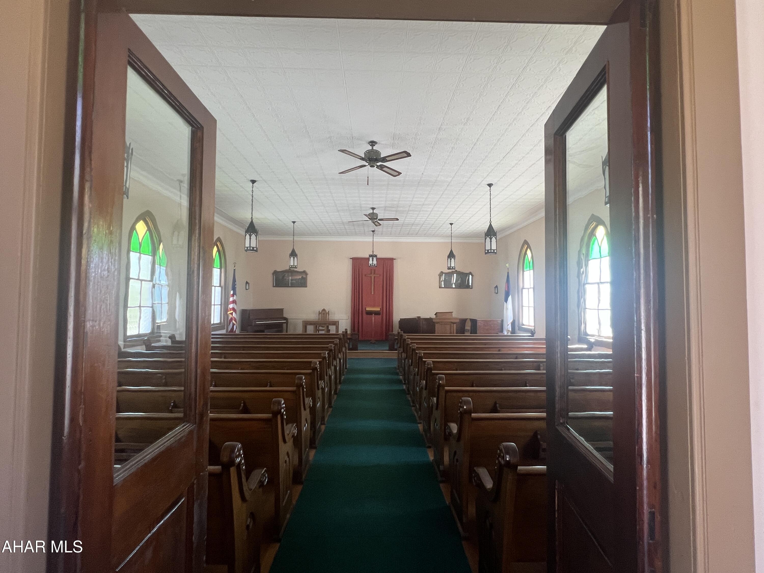 Canoe Creek - Commercial Sale