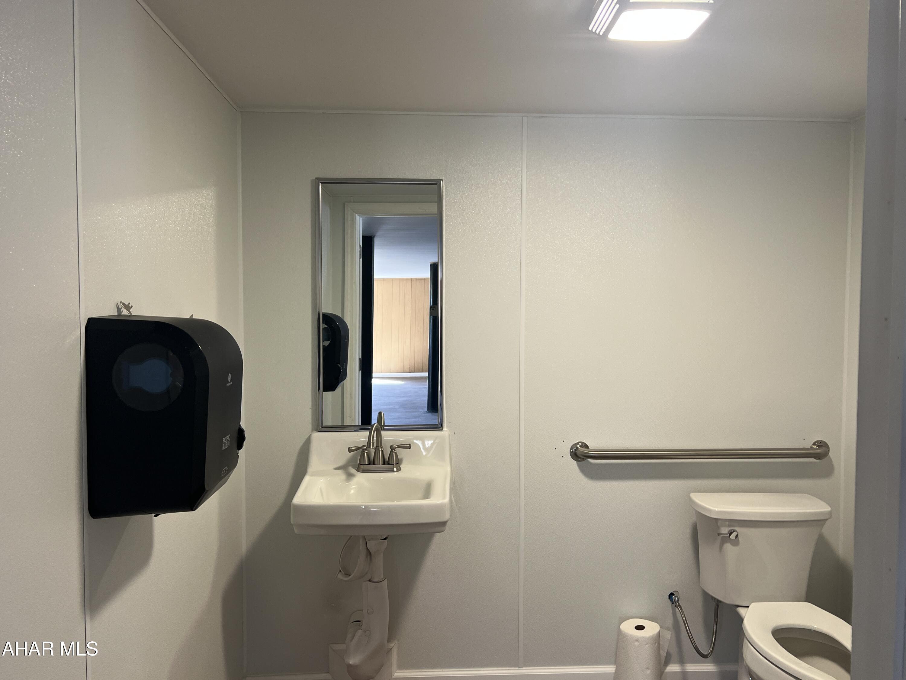 Canoe Creek - Commercial Sale