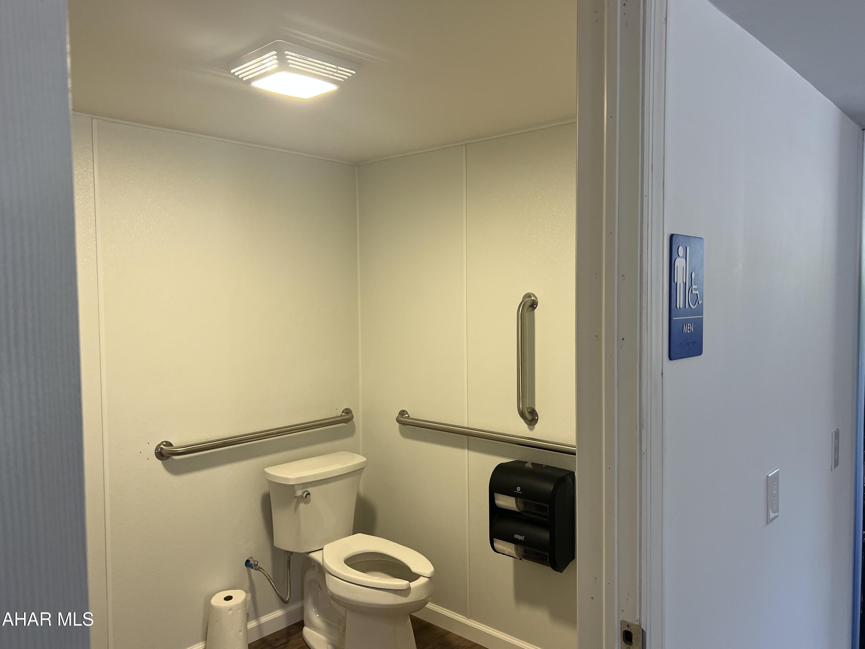 Canoe Creek - Commercial Sale