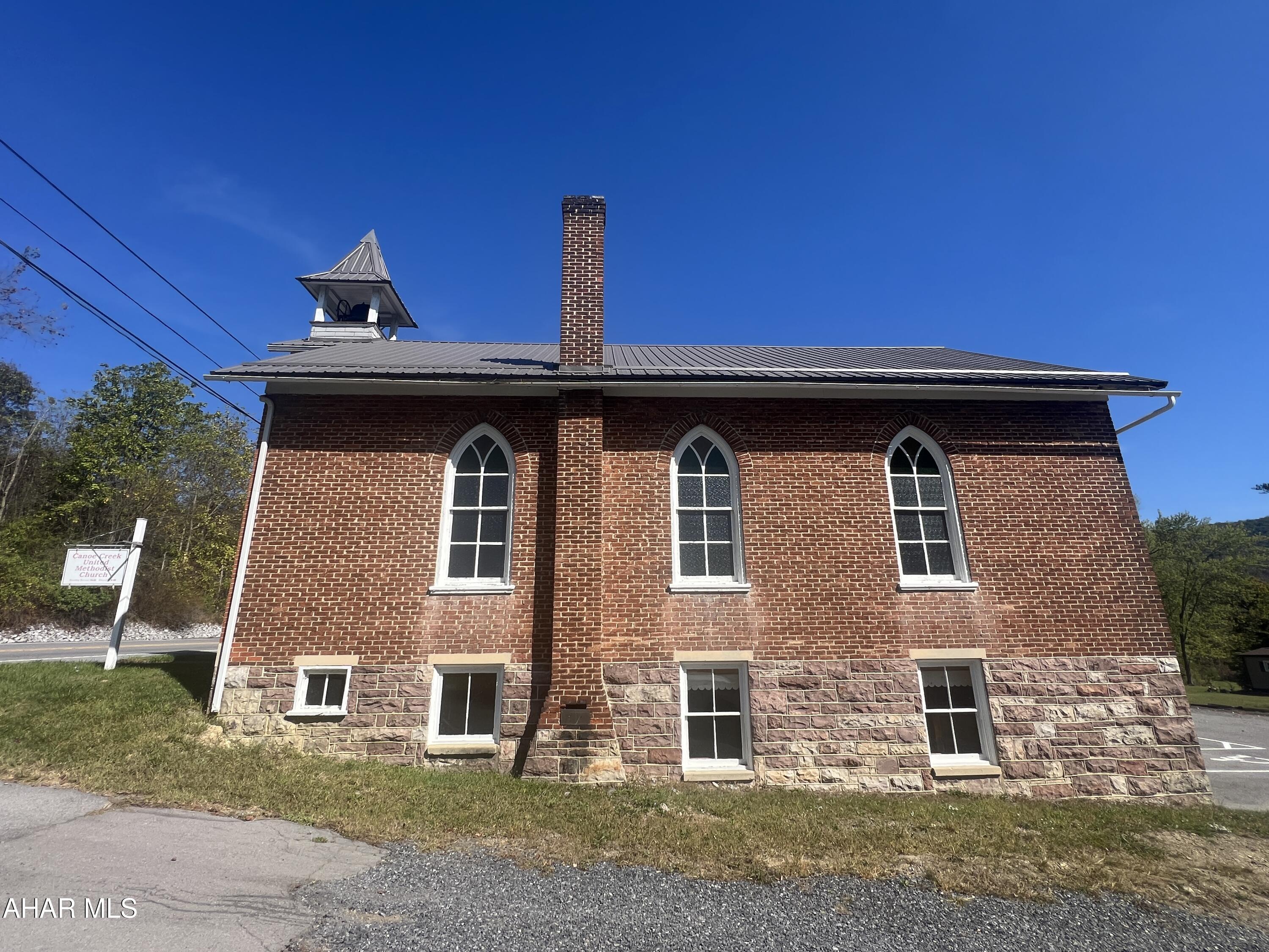 Canoe Creek - Commercial Sale