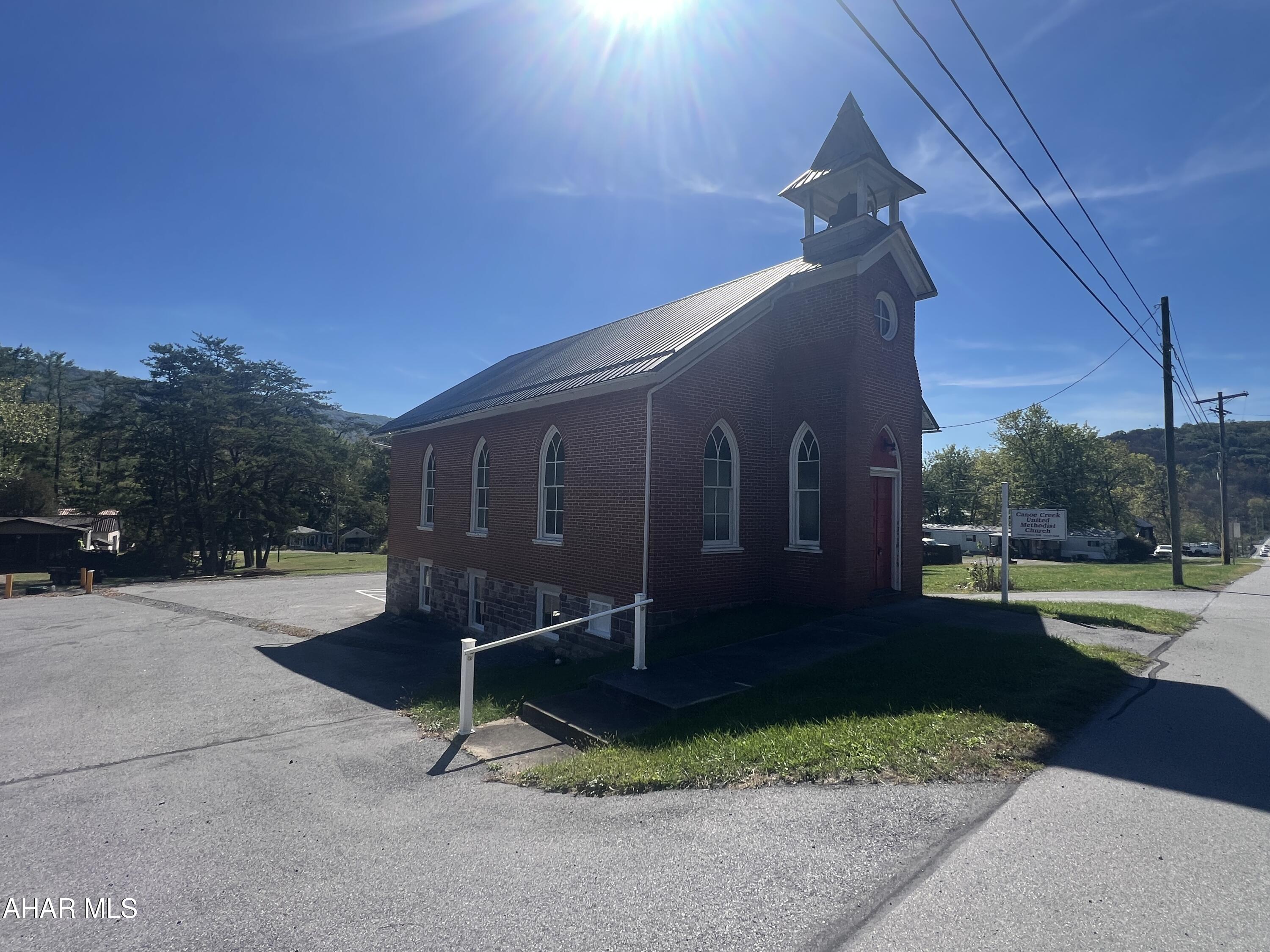 Canoe Creek - Commercial Sale