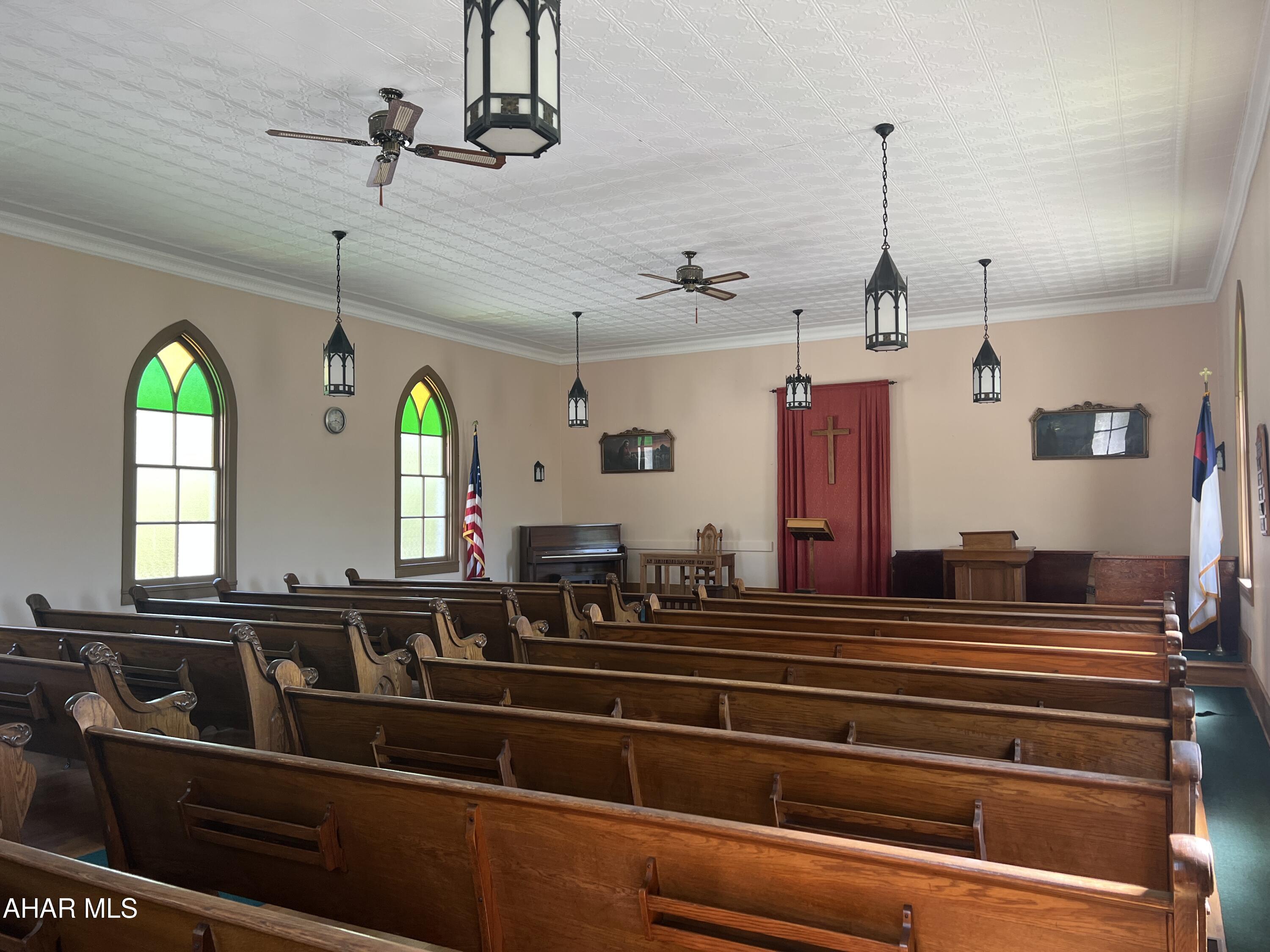 Canoe Creek - Commercial Sale