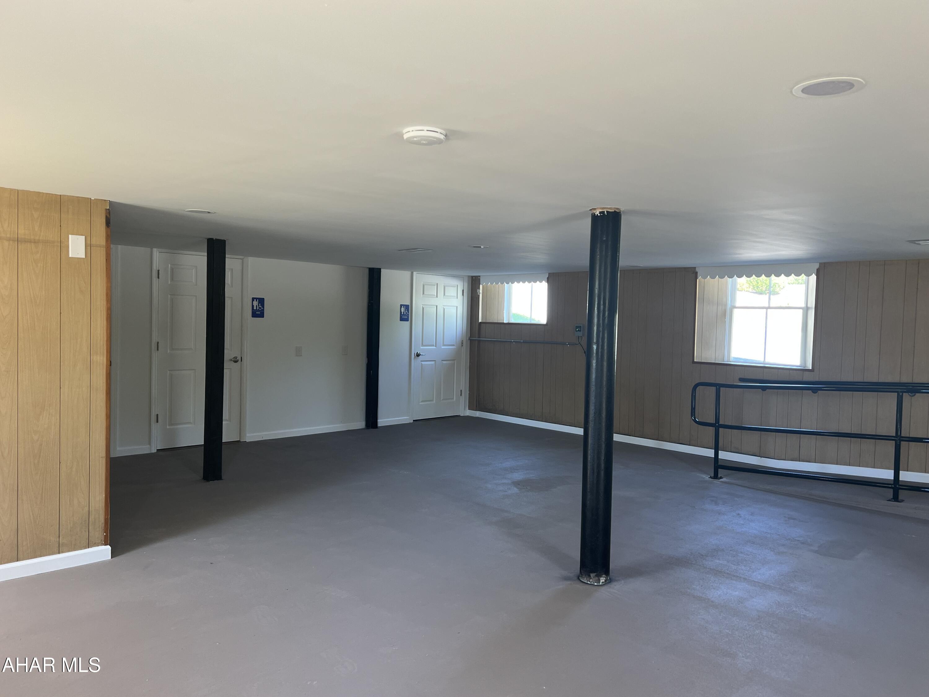 Canoe Creek - Commercial Sale