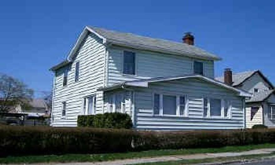 2 STORY WITH A DOUBLE LOT, CARPORT. NICELY CARED FOR HOME IN THE CITY! NO SHOWINGS ON SUNDAYS.