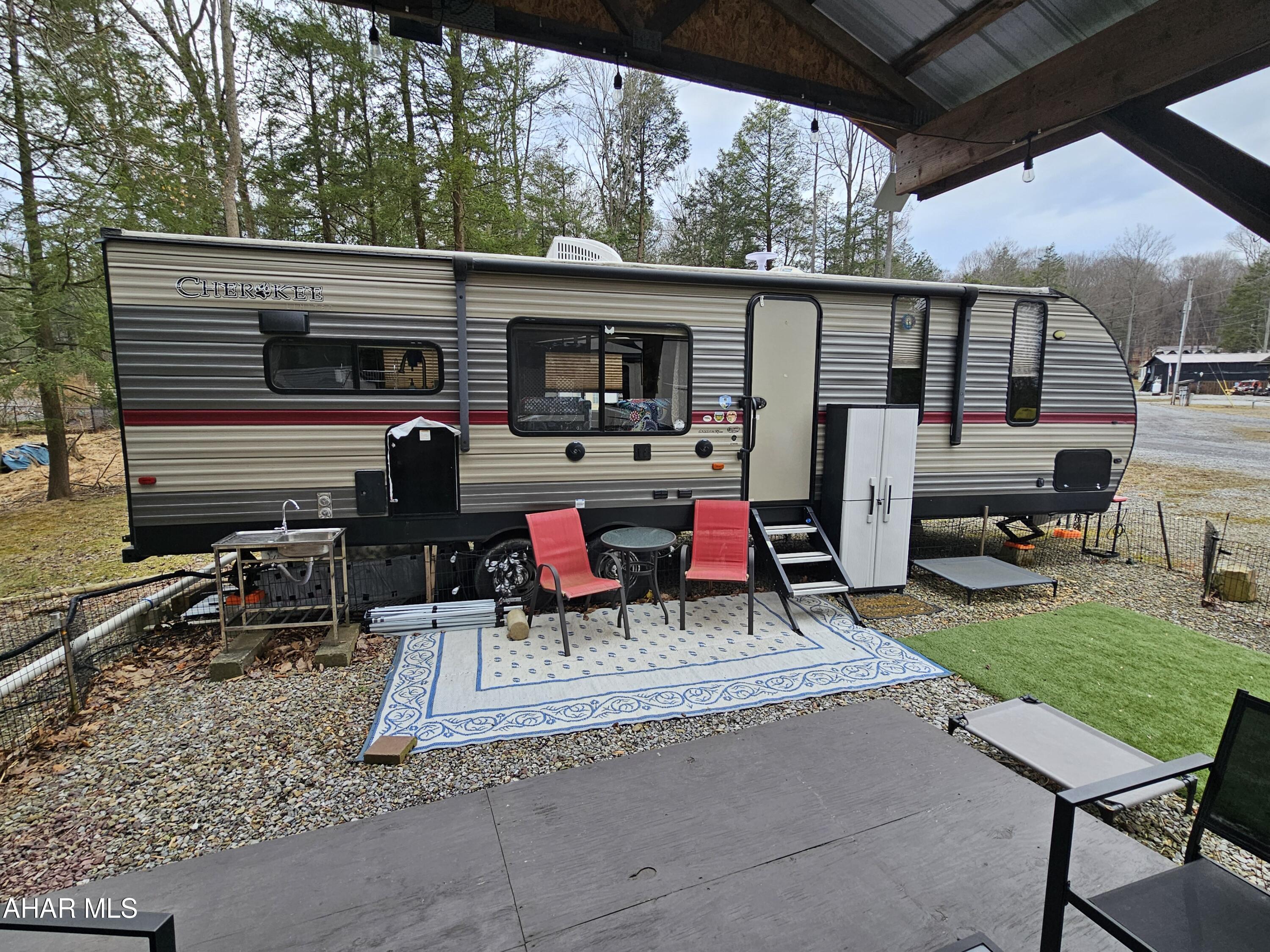 Glendale Yearound - Residential