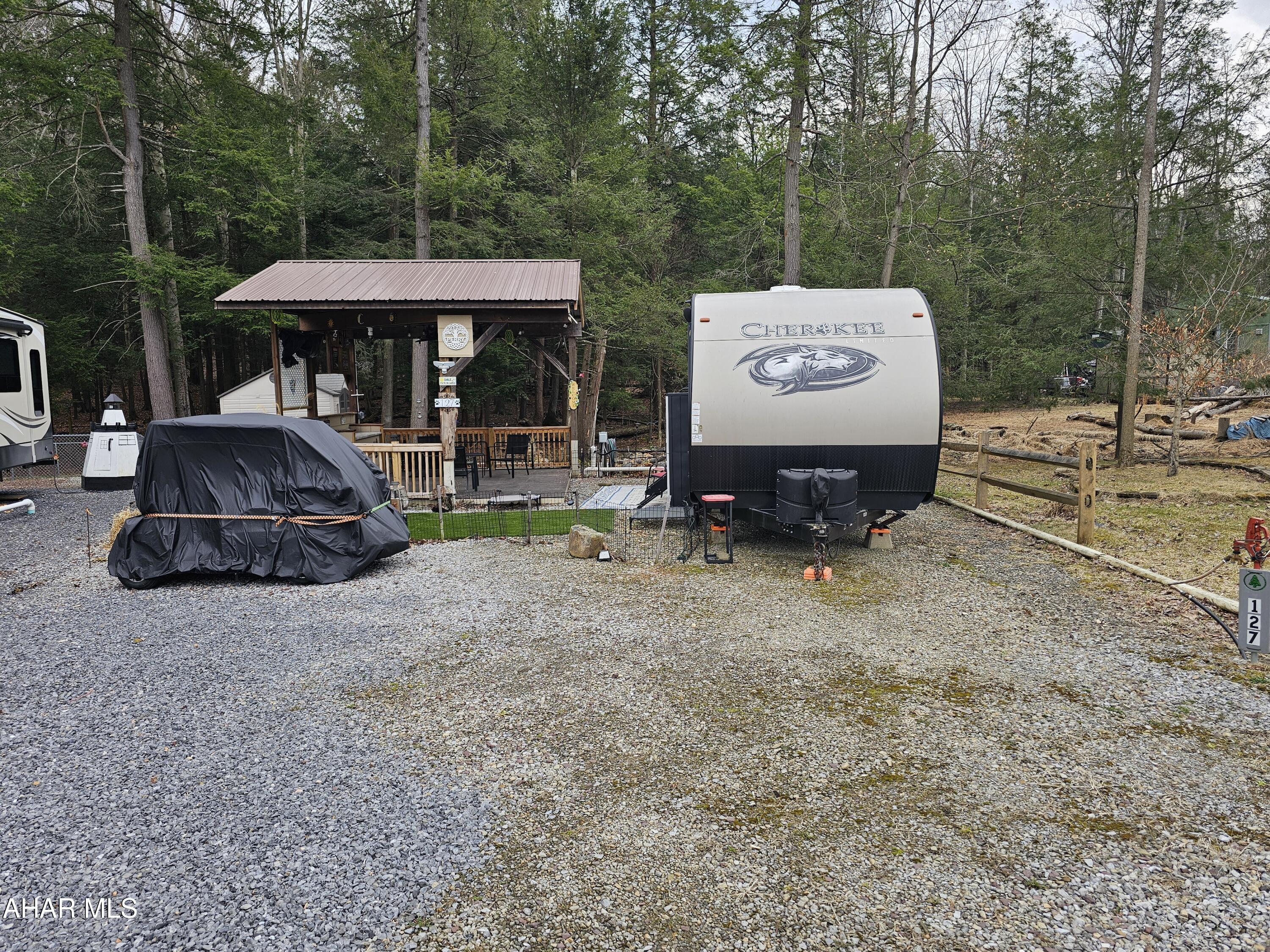 Glendale Yearound - Residential