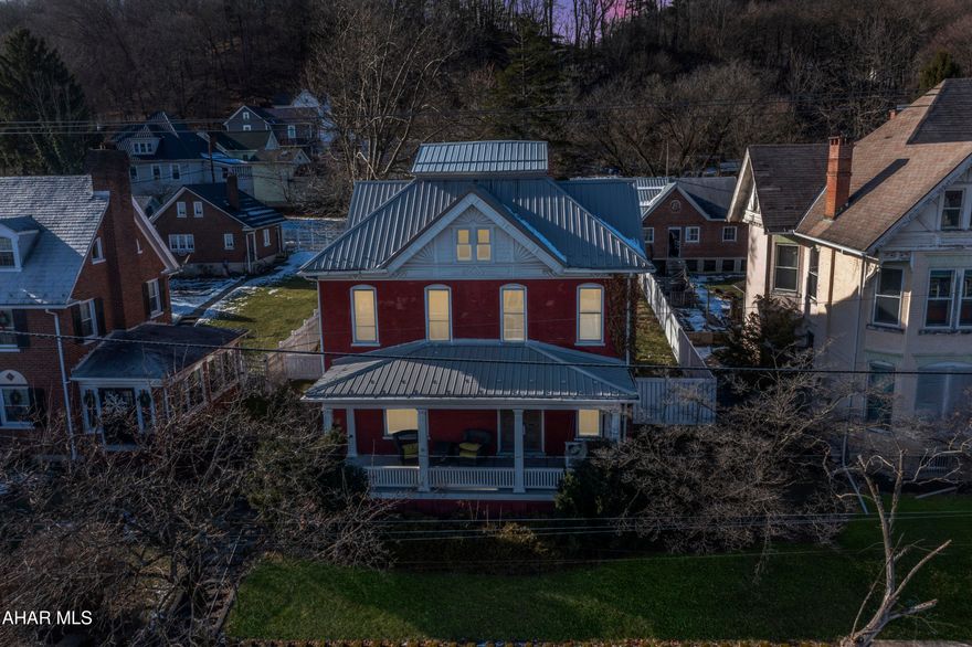 This is a beautiful renovated historic 4 Bedroom, 2 bath home in Everett! The woodwork is impeccably done throughout. Step inside to find a grand foyer with intricate details.... including a circular window, pocket doors and hardwood flooring.  There's a cozy floor to ceiling gas fireplace in the living room... a bright and inviting newly renovated kitchen with stainless steel appliances... an impressive formal dining room... and a  series of nicely renovated bedrooms, spacious and inviting! This home is truly one of a kind!  It also has a one car garage out back and a large covered front porch overlooking the street. Newer roof in 2022! Use it as an Airbnb or make it your home!