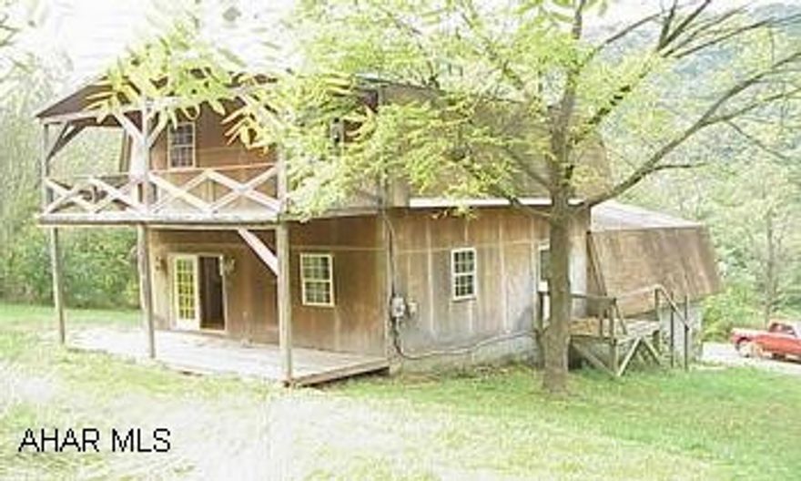 Great Starter - Modern kitchen & bath. "As Is" Sale.  Needs TLC. Great Starter - Modern kitchen & bath. "As Is" Sale.  Needs TLC.