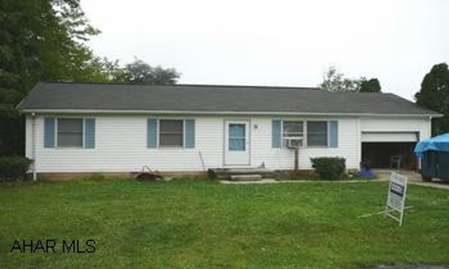 ONE STORY RANCHER IN ELDORADO SPRINGS. LAUNDRY OFF KITCHEN. ELEC. RANGE AND REF., DISHWASHER NOT HOOKED UP. WORKSHOP IN REAR OF GARAGE. LARGE DECK. ONE STORY RANCHER IN ELDORADO SPRINGS. LAUNDRY OFF KITCHEN. ELEC. RANGE AND REF., DISHWASHER NOT HOOKED UP. WORKSHOP IN REAR OF GARAGE. LARGE DECK.