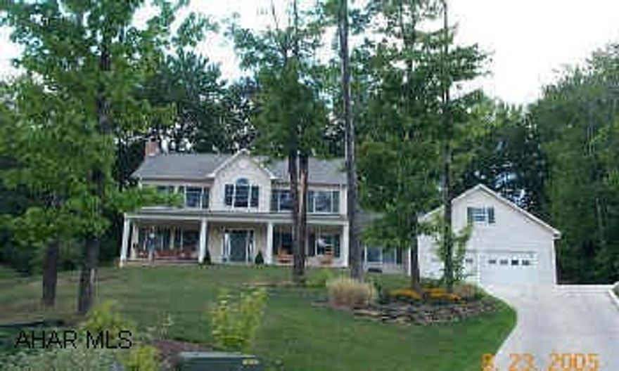 58th Street- Left on Beale- top of Hill.Like New- Cul-De-Sac- All Oak Trim & Doors-All the bells and Whistles-Quality Construction-  Gorgeous View-Call Al Abraham for list  Like New- Cul-De-Sac- All Oak Trim & Doors-All the bells and Whistles-Quality Construction-  Gorgeous View-Call Al Abraham for list