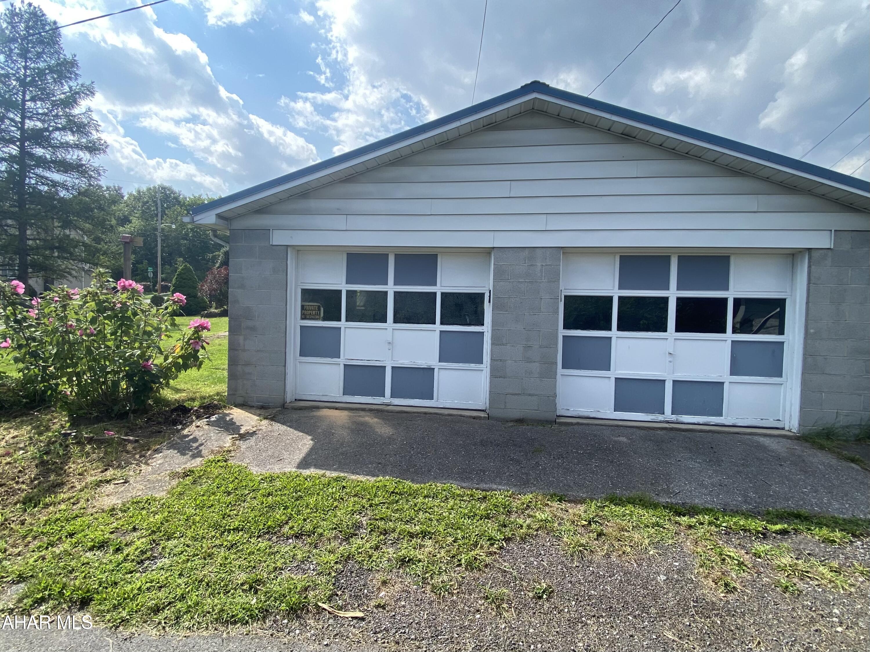 Juniata - Residential