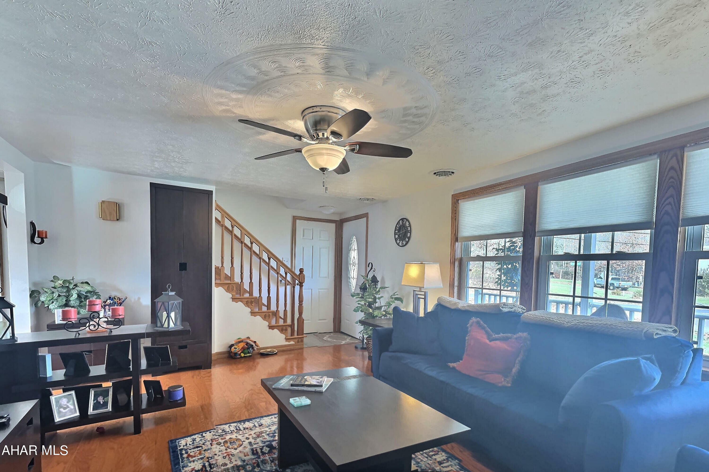 Crestwood - Residential