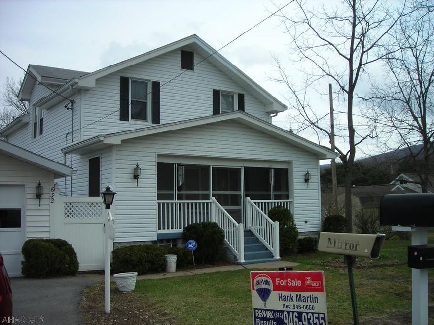 Very nicely kept 2 story on an 1/2 acre.  Updated kitchen, cabinets, 4 Bedrooms, 2 Baths, 2 Car detached Garage 24x30.  Front & rear porches, outside deck.  Well worth a look and priced to sell.  Call Hank for a personal tour.