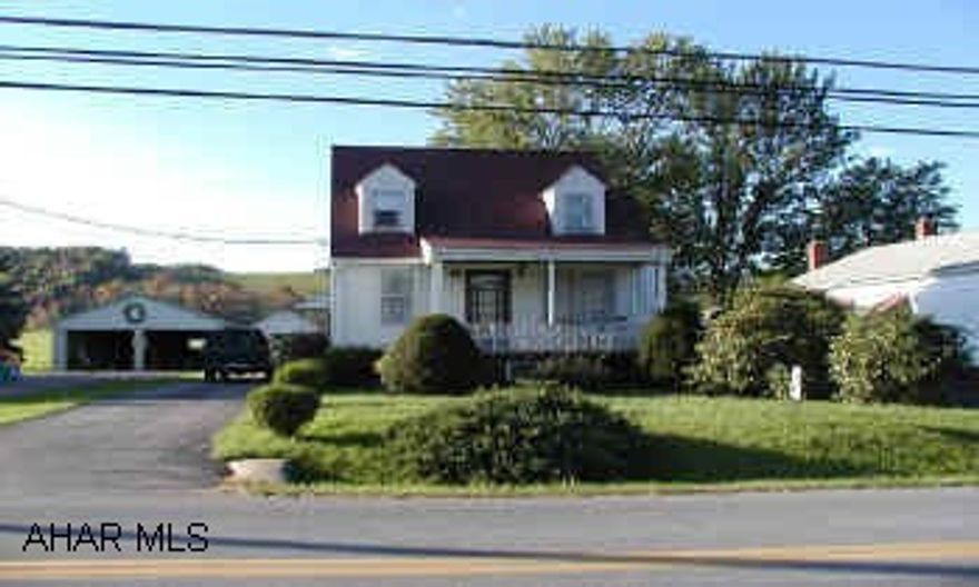 Nice small home in Tipton, Cross RR and go straight, pass Kingdom hall, turn right on state road toward Grazierville.  House on the left