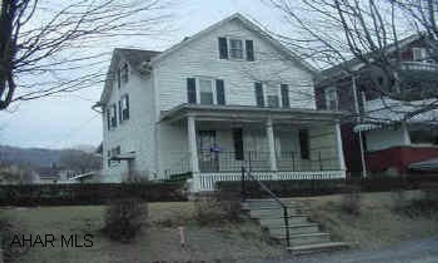 Two story home in Sproul with 4 bedrooms, 1bath and detached 2-car garage Two story home in Sproul with 4 bedrooms, 1 bath and detached 2-car garage