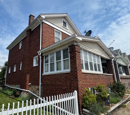 2624 OAK AVE, ALTOONA, PA 16601 - Image d26fe96ee4ea6067a2c2ed9ee86de746/2436409819