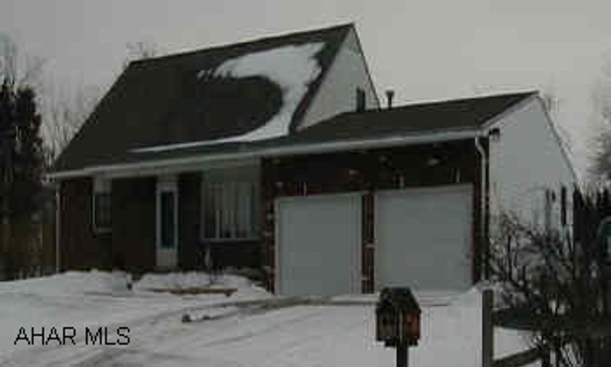 WELL MAINTAINED TWO STORY HOUSE IN NICE NEIGHBORHOOD 48 HOUR NOTICE  NO EXCEPTIONS- QUALIFIED BUYERS ONLY. ADDITIONAL LOT .1 ACRE TAX ID# 16-23-106