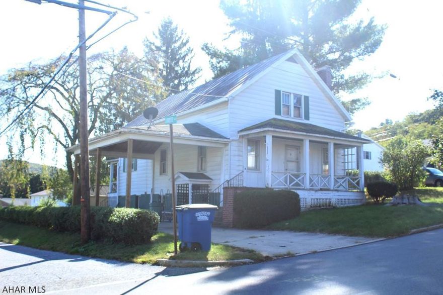 Great location 1-1/2 story home within walking distance to Downtown Bedford! It is 2 bedroom 1 bath home with a partial finished 2nd floor for a possible 3rd bedroom. Great potential for being a wonderful home for you!