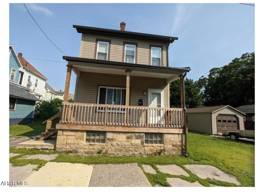 Great Investment opportunity 3 Bedroom 1 bath currently rented at $800/Month low taxes good rental history .other property at 708 N. 5th ave. can be also purchased as a package ,Call listing agent for package price.