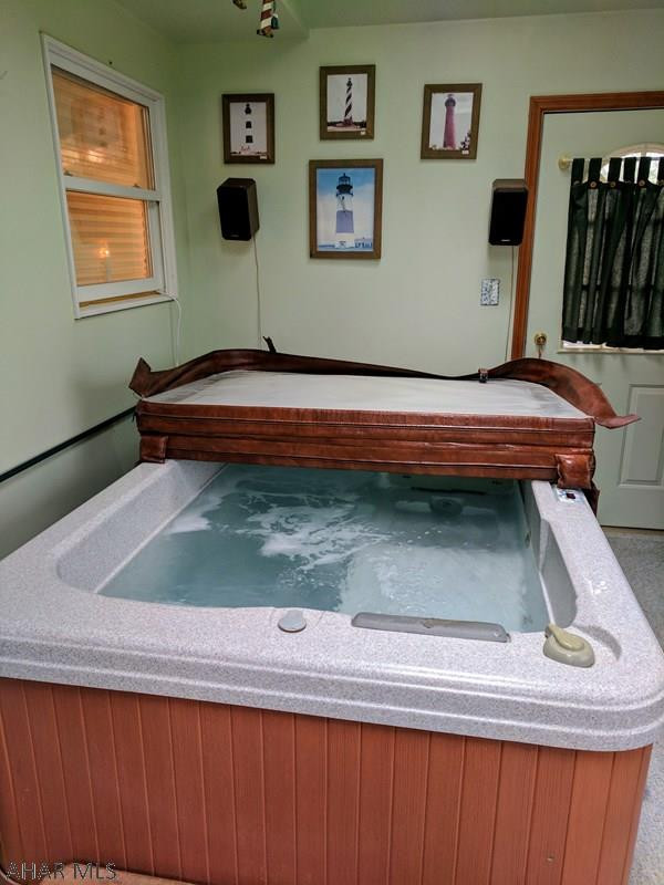 Lakewood Manor - Residential