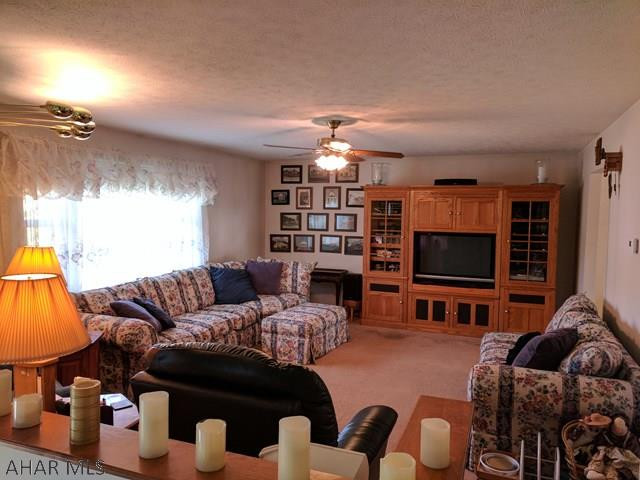 Lakewood Manor - Residential